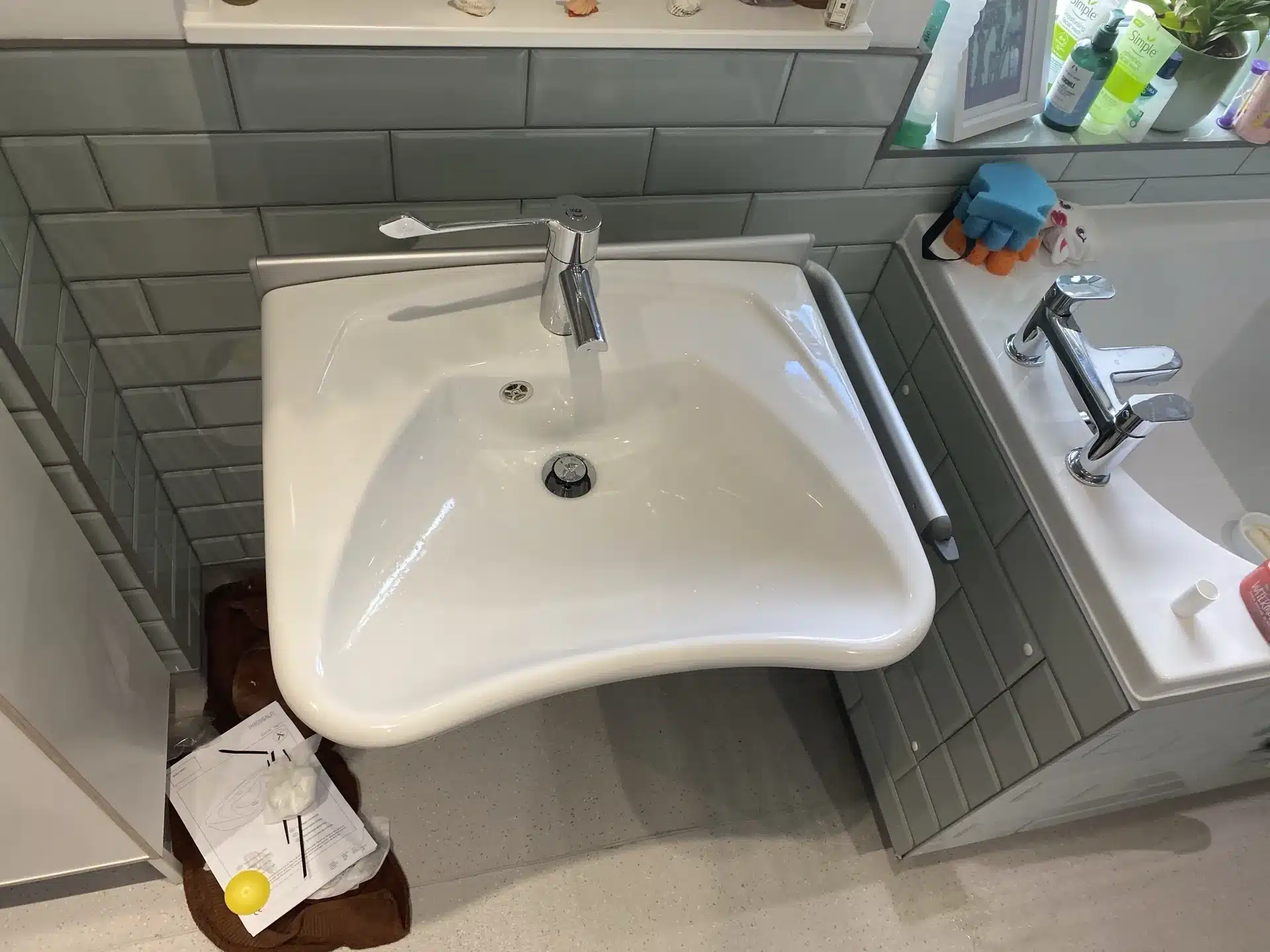 Pressalit Matrix Height Adjustable Sink: