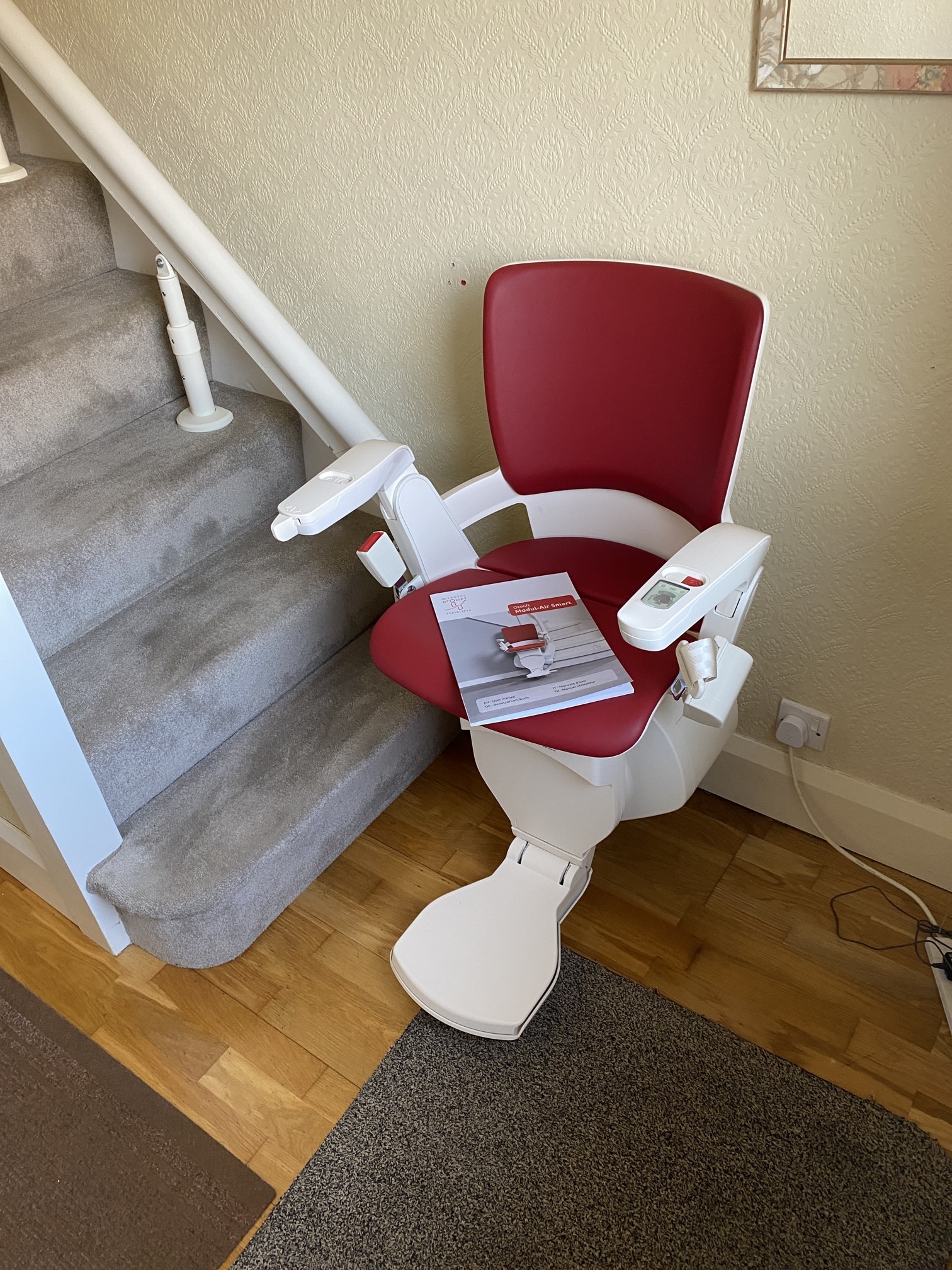 Image of an OtoLift Air Smart installed by Candor Care